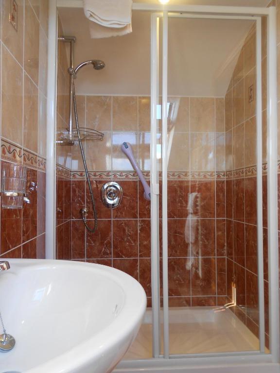 كليفدين Seafield House B&B الغرفة الصورة